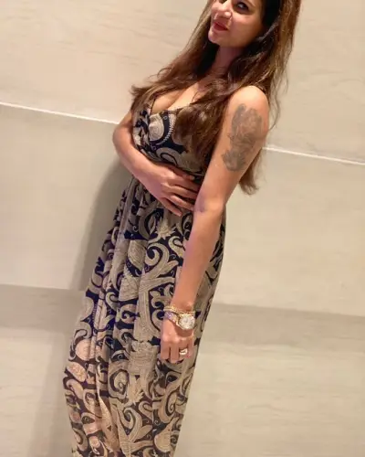 Dhansiripar Escort